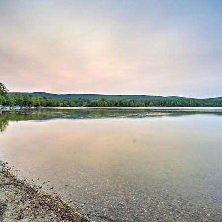 Vila Cozy Stockbridge Cabin - Walk To Beach And Lake! Exteriér fotografie