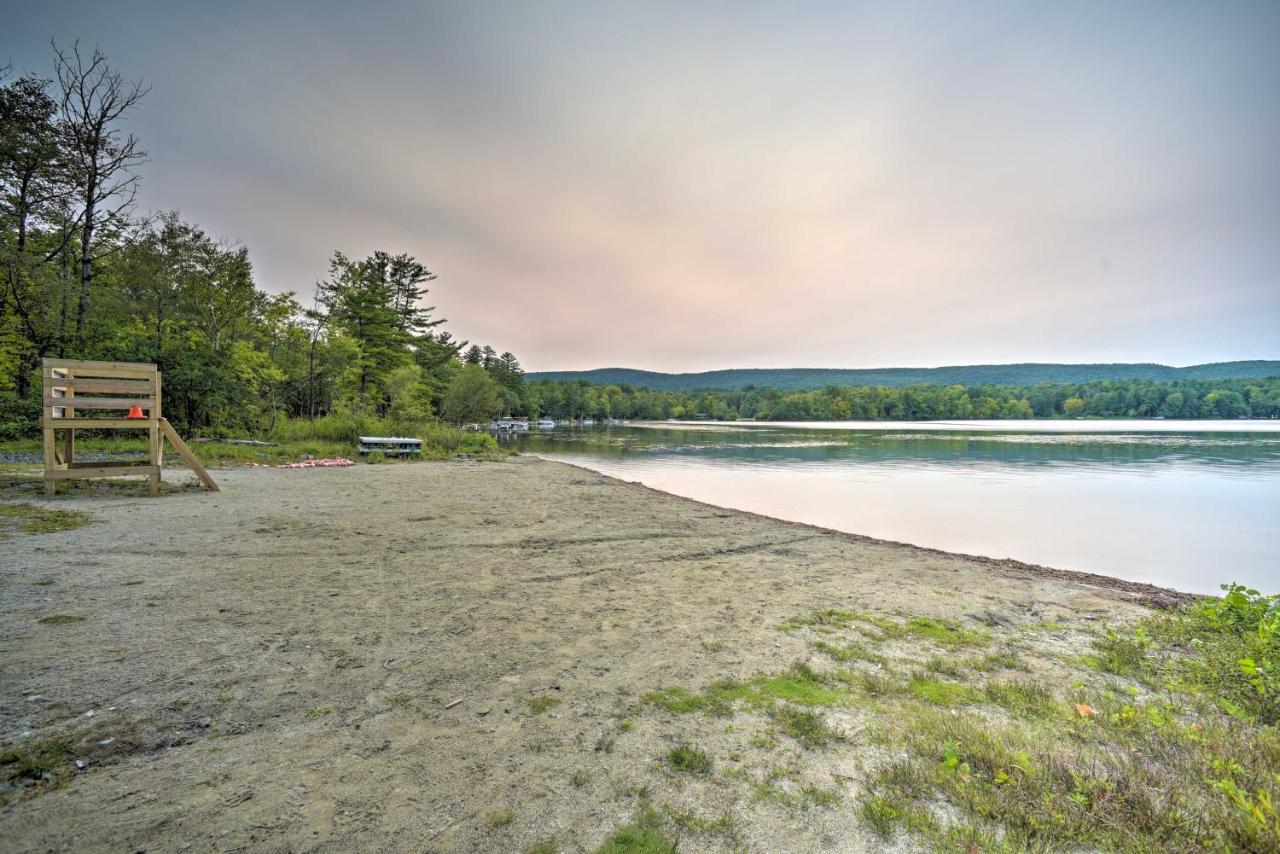 Vila Cozy Stockbridge Cabin - Walk To Beach And Lake! Exteriér fotografie